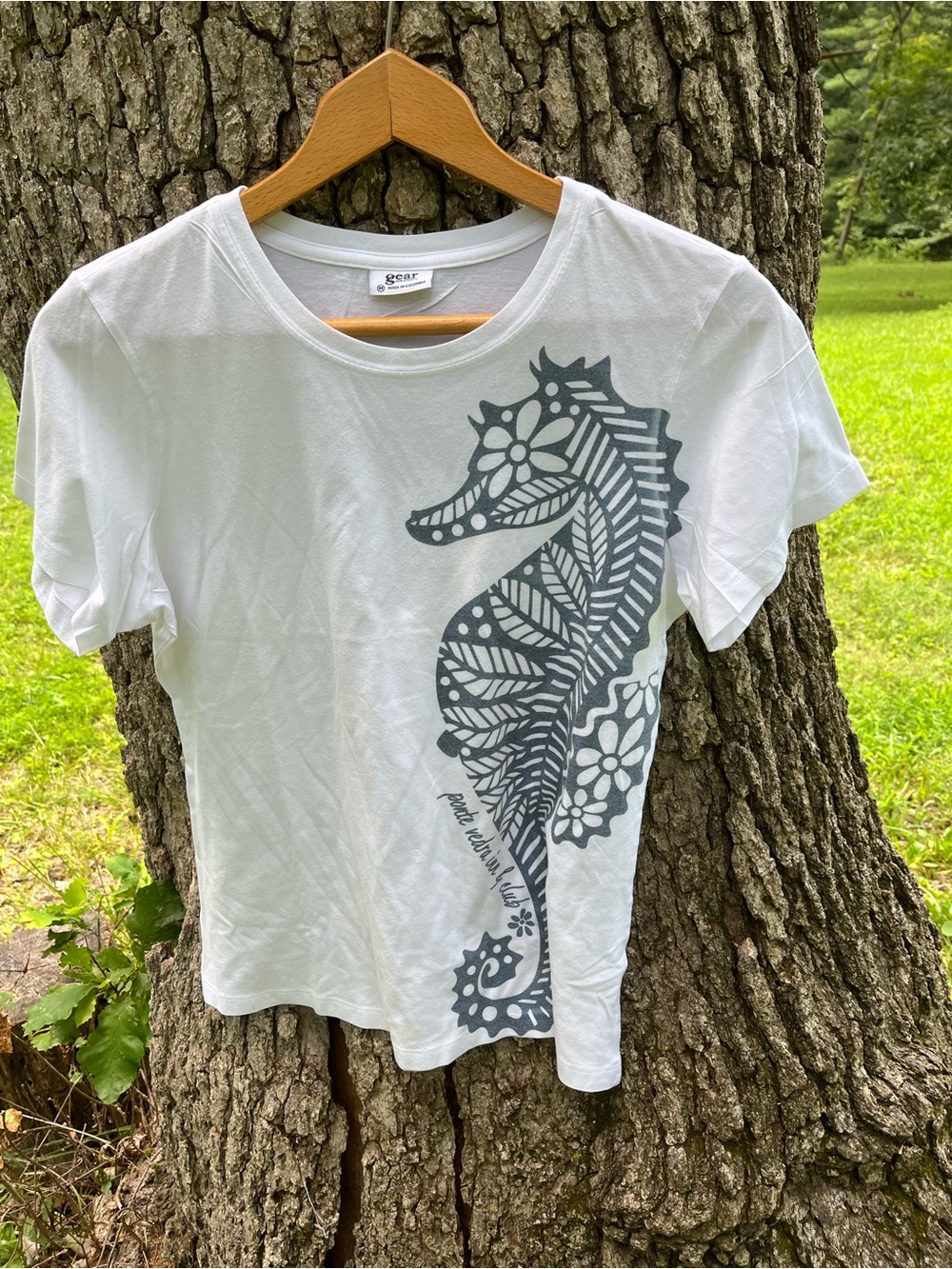 Gear Seahorse Graphic Tee in size M